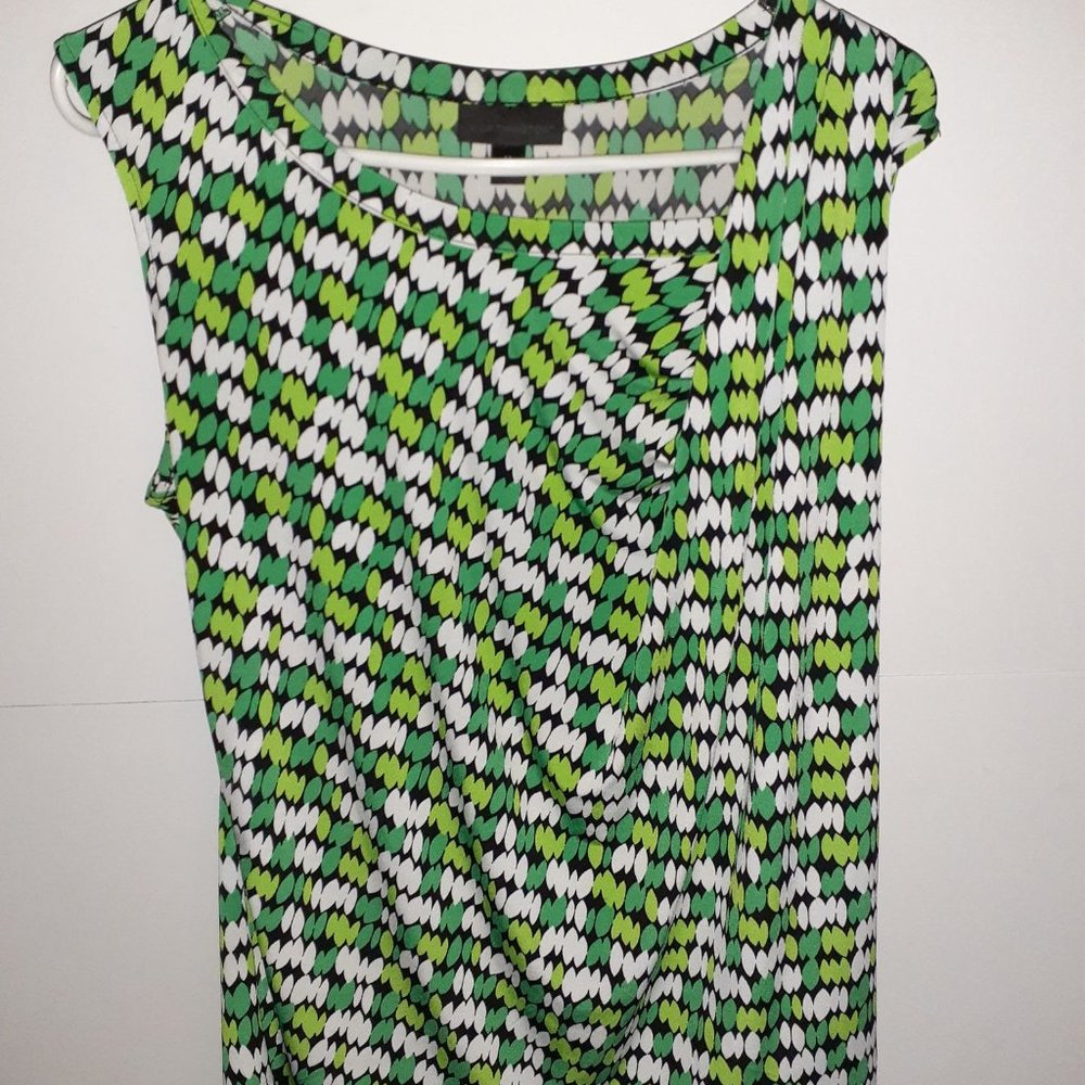 Worthington - Medium - Wide Tank Sleeves-Ruffle on Left Side Green, Black, White
